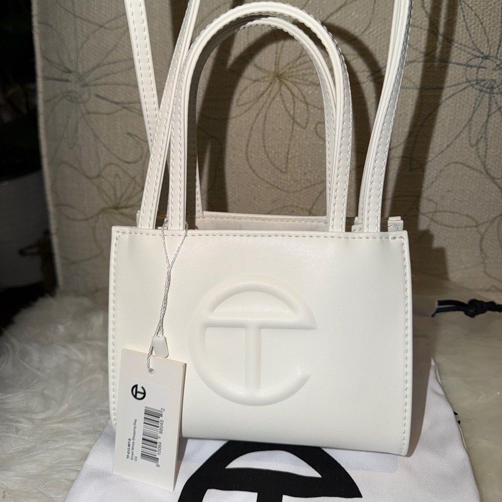White Telfar Bag Small BWNT Never Worn - Picture 1 of 8